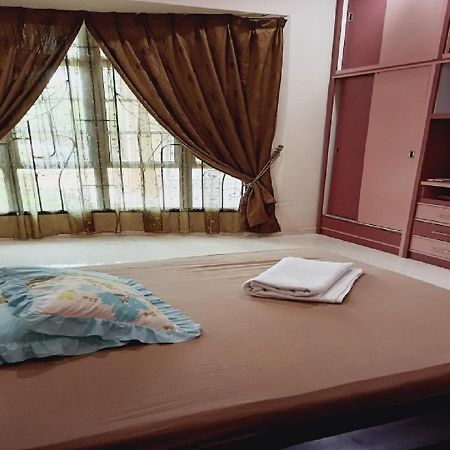 Bukit Baru Homestay Malacca Exterior photo