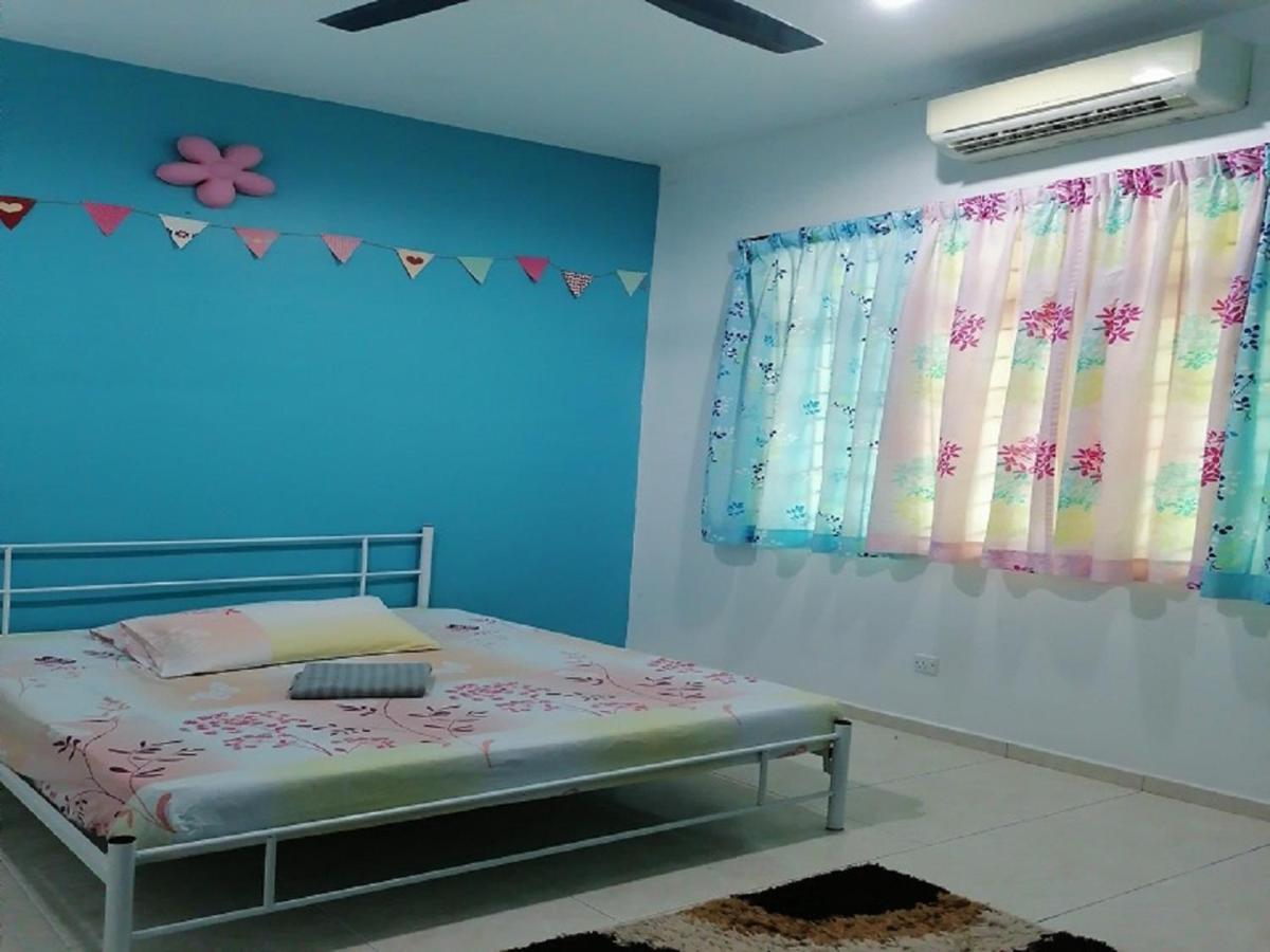 Bukit Baru Homestay Malacca Exterior photo