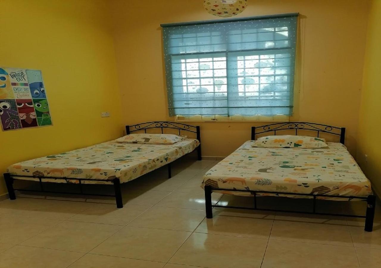 Bukit Baru Homestay Malacca Exterior photo
