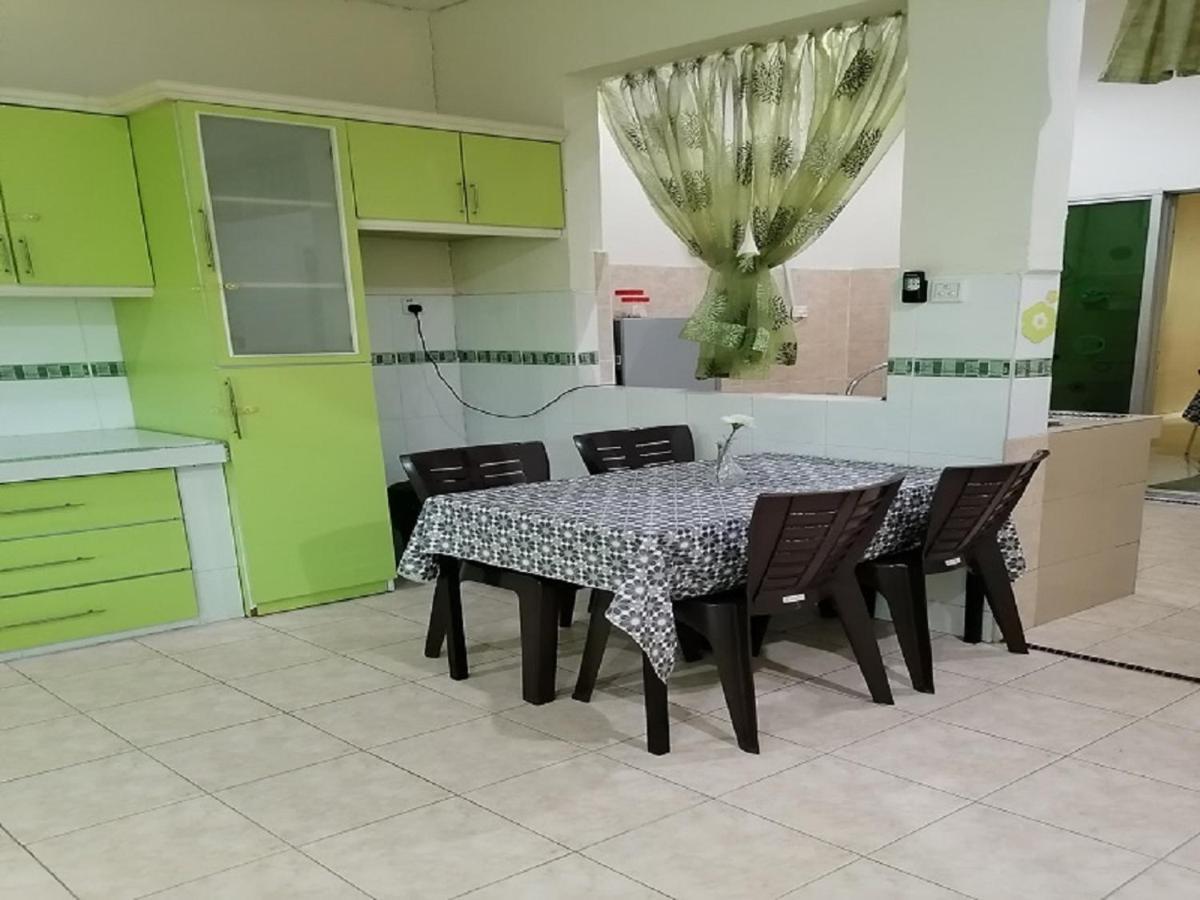 Bukit Baru Homestay Malacca Exterior photo